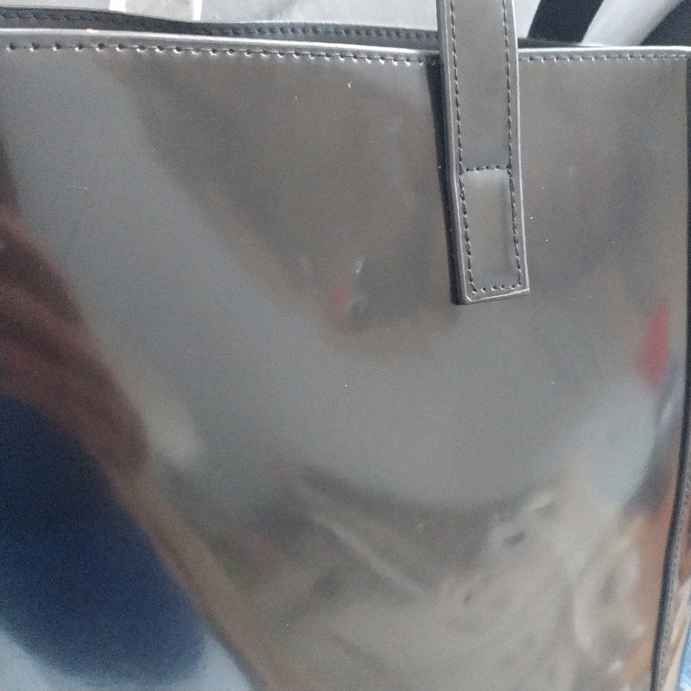 Givenchy Parfums Black Patent Tote Bag - Picture 5 of 11